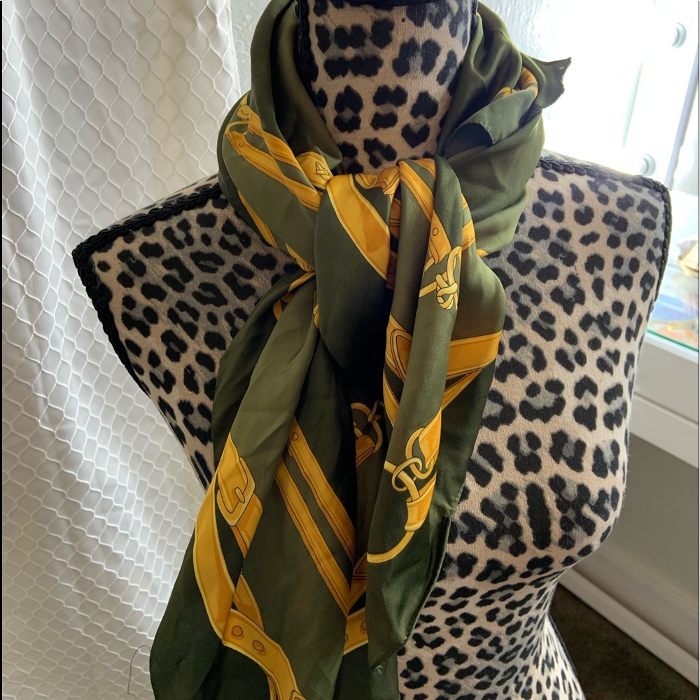 “Art of the scarf” scarf